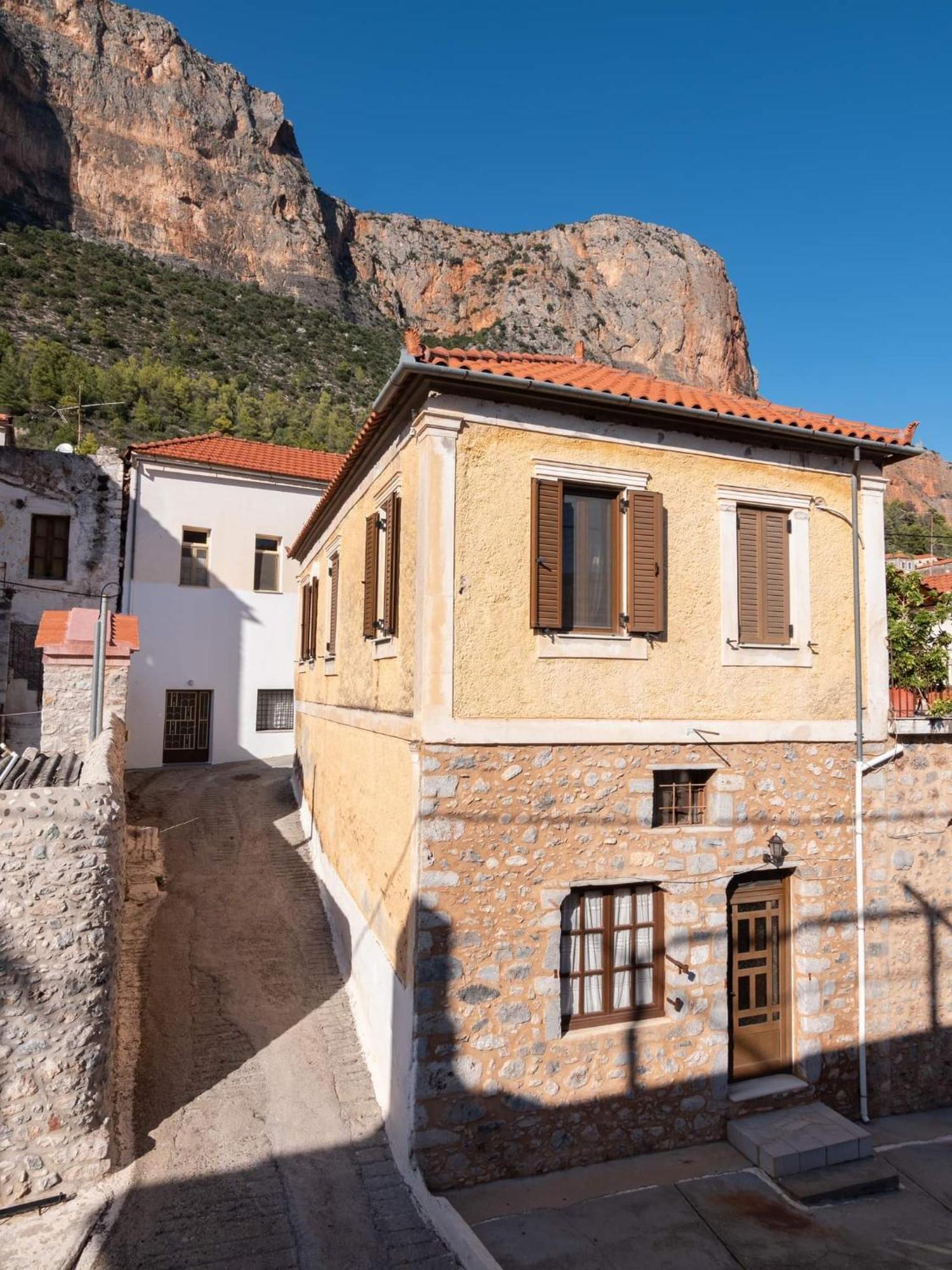 Mitropoli'S Home Leonídion Dış mekan fotoğraf